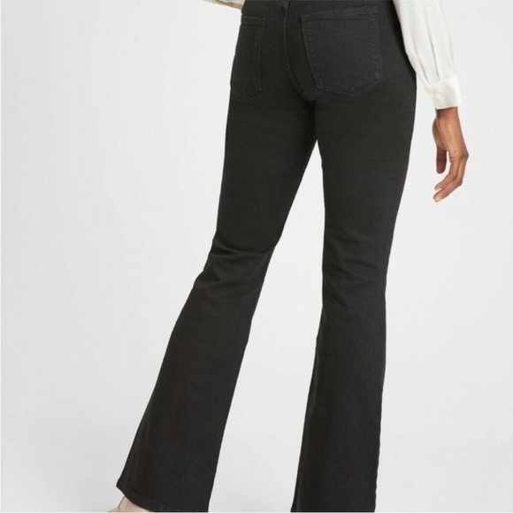 NWT! Banana Republic Dark Wash High Rise Slim Flare Jeans - Size 26/2 🔹 - Picture 2 of 10